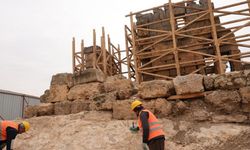 Zerzevan Kalesi'nde gizemli yapılar restore ediliyor