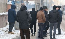 Diyarbakır’da 83 kişi evinden oldu: Nöbet tutuyorlar!