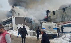 Erzurum’da mobilya fabrikasında yangın: Ölü ve yaralı var