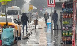 Diyarbakır için şemsiye vakti: Yağmur geliyor karlar eriyor!