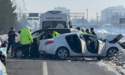 Diyarbakır’da kayganlaşan yolda kaza: Çok sayıda yaralı var!