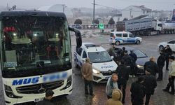 Muş-Bursa seferini yapan yolcu otobüsüne saldırı
