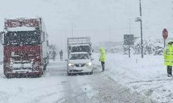 Bingöl - Diyarbakır yolu TIR'lara kapatıldı