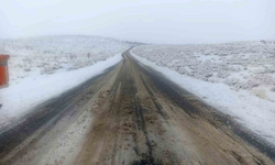 Diyarbakır karayolunda kar engeli: Ulaşım felç oldu!