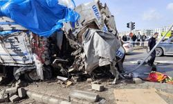 Şanlıurfa’da freni patlayan kamyon araçların arasına daldı: Ölü ve yaralılar var