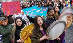 Diyarbakır'da 8 Mart mitingi: Kadınlar meydanda buluştu