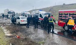 Diyarbakır karayolunda kaza: Ölü ve yaralılar var!