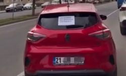 Diyarbakır’da aracına yazı yazdı: Gören tebessüm etti!