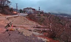 Diyarbakır’da heyelan: 13 köye ulaşım sağlanamıyor!