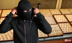 Diyarbakır’da maskeli ve silahlı kuyumcu soygunu!