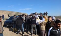 Diyarbakır’daki köyde neler oluyor? Jandarma ve köylü karşı karşıya!