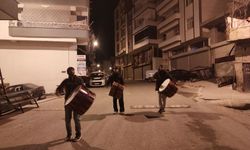 Diyarbakırlı aile 40 yıldır halay davulu ile sahura uyandırıyor
