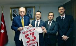 Batman Petrolspor heyeti Erdoğan’ı ziyaret etti