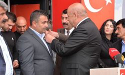 Diyarbakır’da 500 kişi MHP‘ye katıldı: Rozetler takıldı