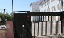 Diyarbakır’da bu da oldu: Hırsızlar okula girdi, kıskıvrak yakalandı!