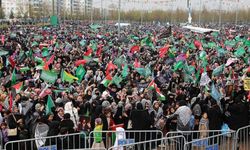 Diyarbakır’da 'Kutlu Doğum' mitingi: Binlerce kişi katıldı