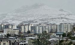Diyarbakır’ın o bölgesine kar yağdı