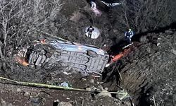 Malatya'da işçi servisi devrildi: 2 ölü, 10 yaralı