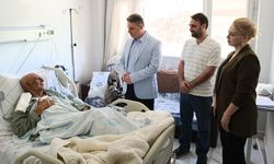 Dicle Üniversitesi yönetimi bayramda hastaları unutmadı