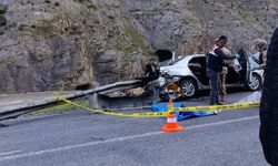 Hakkari'de düğün dönüşü kaza yaptılar: Ölü ve ağır yaralılar var