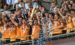 Hull City Premier Lig'e yükseldi, Acun Ilıcalı servet kazandı