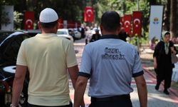 Mezarlıkta sahte hoca denetimi: ‘Hocayım’ dedi, bakın kim çıktı!