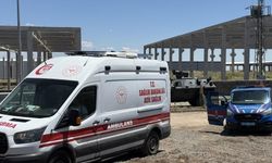 Diyarbakır’da 15 tonluk beton blok altında kaldılar: Ölü ve ağır yaralı var!