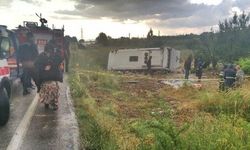 Tur minibüsü kaza yaptı: Çok sayıda ölü ve yaralı var!