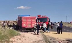 Viranşehir’de otomobil, kamyonun altına girdi: 3 kişi yaşamını yitirdi!