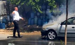 Diyarbakır’da otomobil bomba gibi patladı: Canını zor kurtardı!