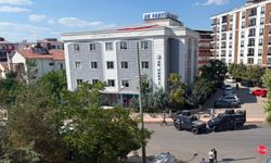 Siirt'te AK Parti İl Başkanlığı önünde şüpheli çanta alarmı