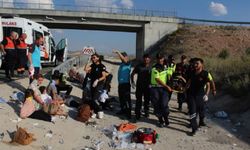 Yolcu otobüsü şarampole devrildi: Çok sayıda yaralı var!