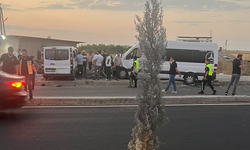 Batman’da iki minibüs çarpıştı: Çok sayıda yaralı var!