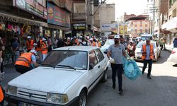Diyarbakır’da temizlik kampanyası: Eş başkanlar sokağa indi