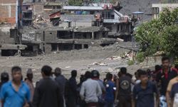 Nepal’de ölü sayısı artıyor: Korkulan oldu, bu kez doğal göl patladı