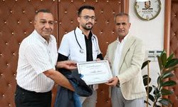Belediyede zabıtaydı: Mezun olup, doktor oldu