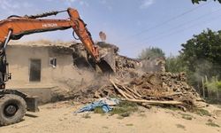 Diyarbakır Silvan'da tehlike saçıyordu: 50 ev yıktırıldı