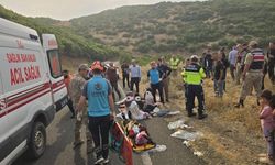 Bingöl'de minibüs şarampole yuvarlandı: 10 yaralı