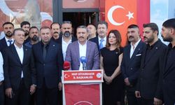 Diyarbakır’da 250 kişi MHP’ye katıldı: Rozetler takıldı