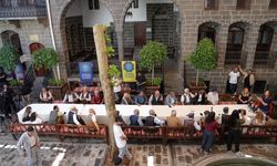 Diyarbakır’da dengbêjlere sanatçı statüsü verildi