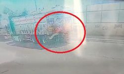 Diyarbakır’da TIR’a çarpan motosiklet sürücüsü ağır yaralandı