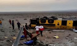 İran Kirmanşah’ta yolcu otobüsü devrildi: Bilanço ağır