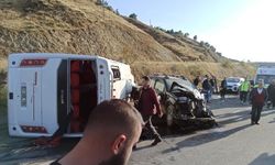 Bingöl -Diyarbakır yolunda midibüs kazası: 1'i ağır 12 yaralı