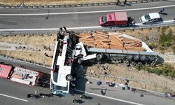 Manisa’da 11 kişinin öldüğü kazada 2 şoför gözaltında! Valilikten açıklama