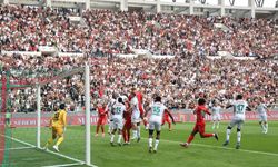 4 hafta yok denilmişti: Amedsporlu futbolcu hakkında yeni gelişme!