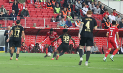 Amedsporlu futbolcu liderliği yeniden ele aldı