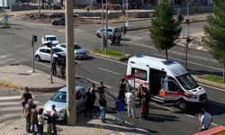 Diyarbakır Kayapınar'da iki araç çarpıştı: Yaralılar var