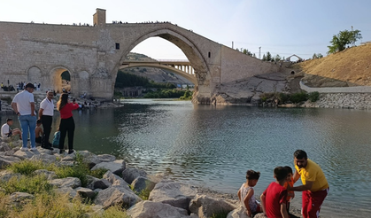 Diyarbakır'ın tek sahili: Bayramda akına uğradı!