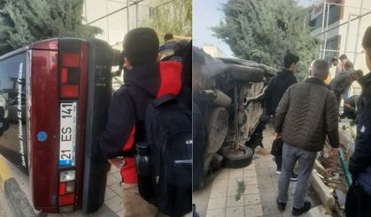 Diyarbakır’da öğrencilere çarptı, yardıma gelenlere bıçak çekti!