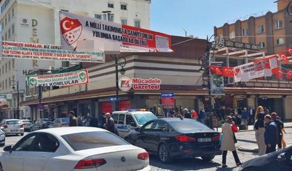 Diyarbakır’da ezber bozan pankart: Amedspor’un yanına Milli Takımı da ekledi!